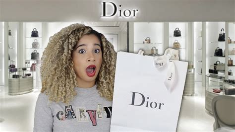 article le moins cher chez dior|Dior france official website.